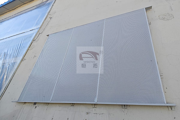 城市住宅與公共建筑中空氣能設(shè)備降噪實踐：兼顧節(jié)能性能與舒適生活環(huán)境